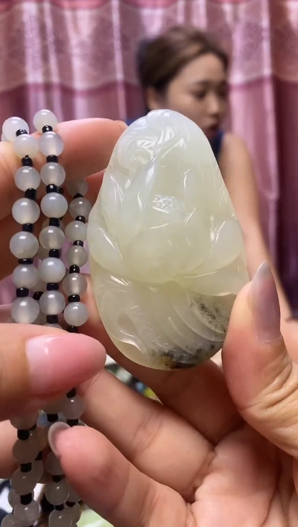 岫玉未镶嵌挂件