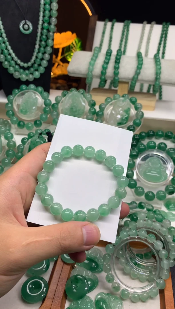 石英质玉（非洲翠）手串未镶嵌卡10手串