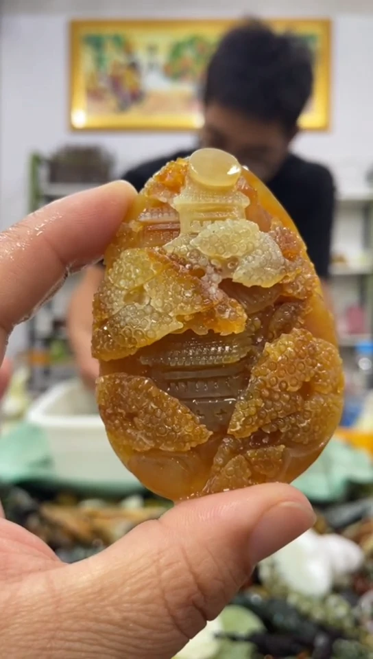 未镶嵌岫玉吊坠