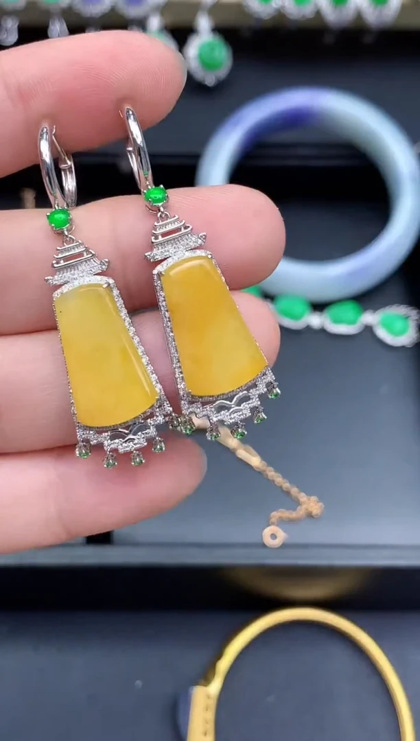 18K金镶嵌翡翠耳饰578-春日珠宝