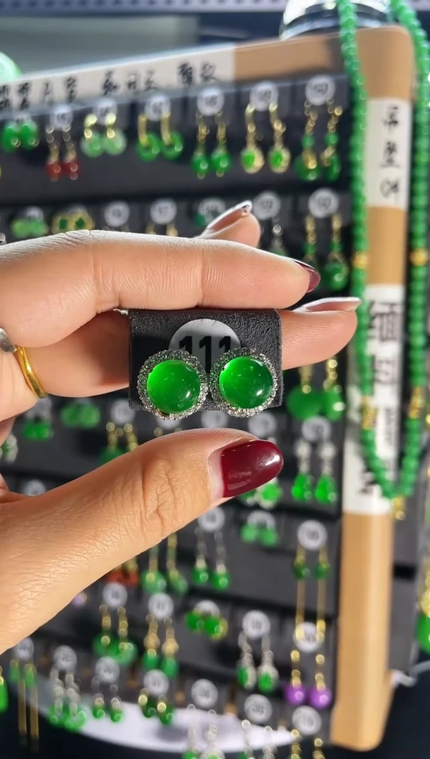 【闪购商品】翡翠耳饰银S925镶嵌111..