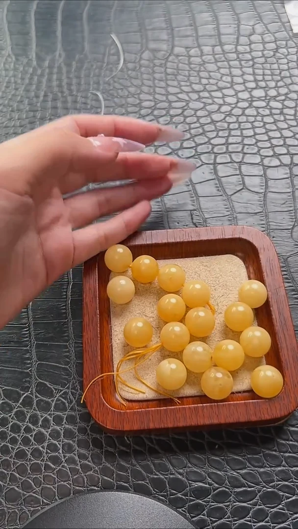 裸石蜜蜡未镶嵌99多样性发其一/13+