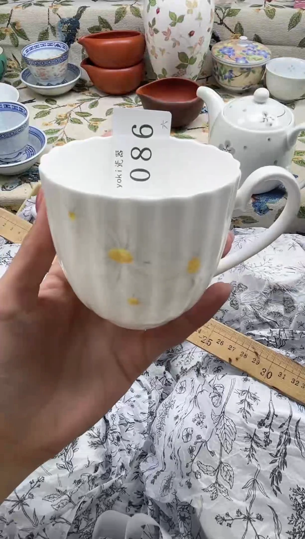 瓷片吴*谓          086