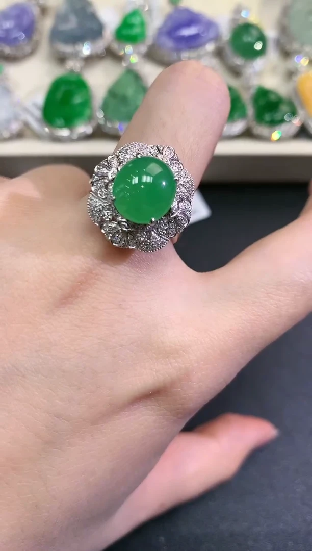 【闪购商品】翡翠戒指18K金镶嵌C192