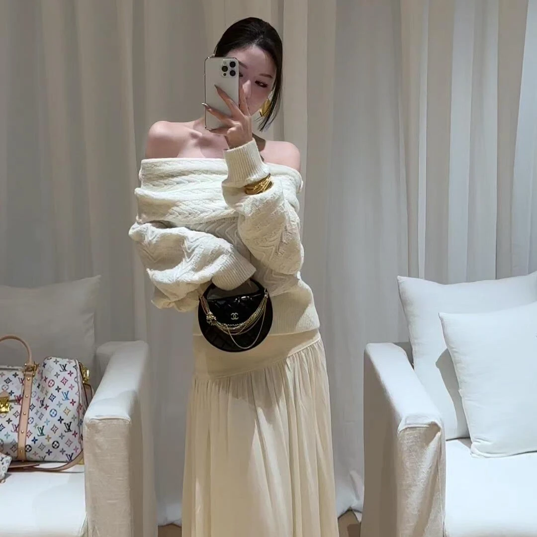 设计感一字肩长袖毛衣女冬季百搭宽松显瘦针织上衣半身长裙子套装