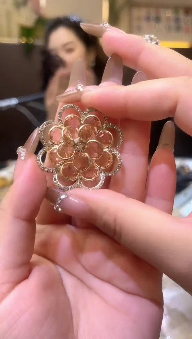 锆石铁合金精品饰界