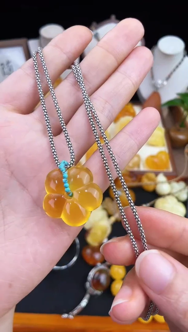 琥珀未镶嵌珠宝奇石柒月