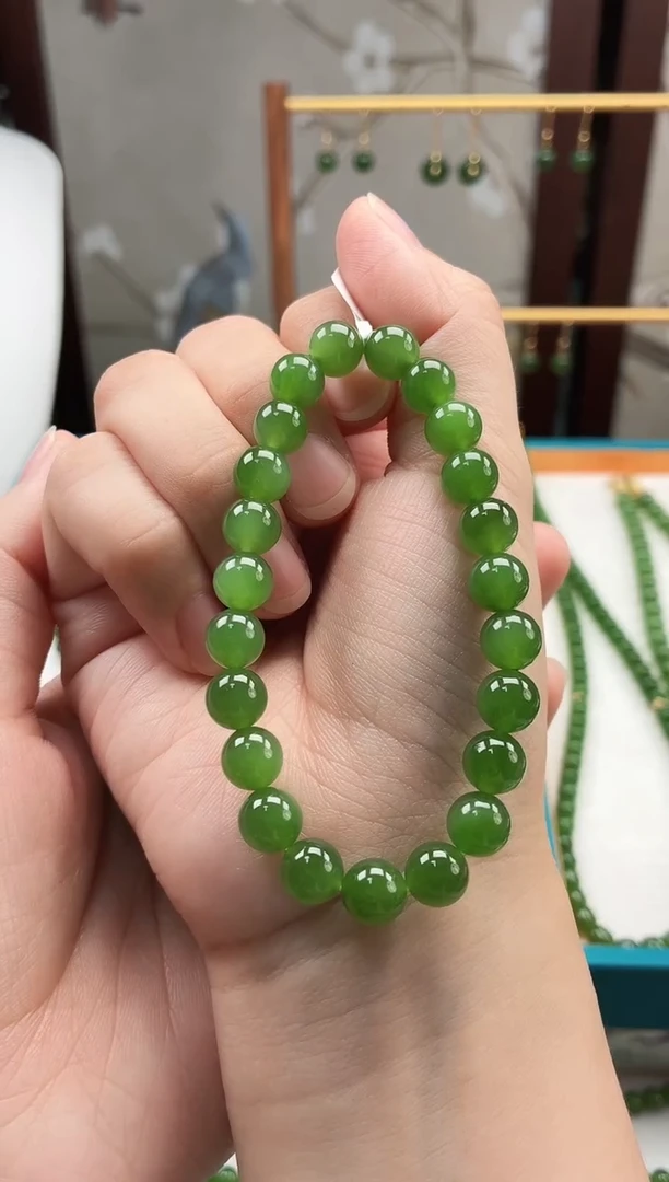 未镶嵌手串和田玉（碧玉）8mm翠色手串
