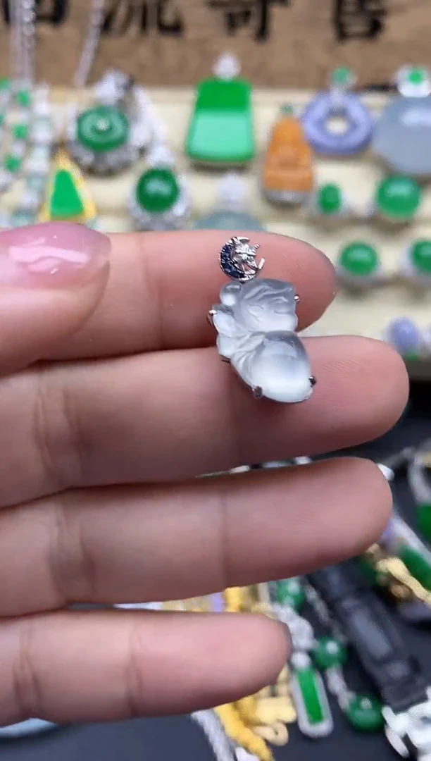 【闪购商品】翡翠颈饰18K金镶嵌475-中国好珍宝