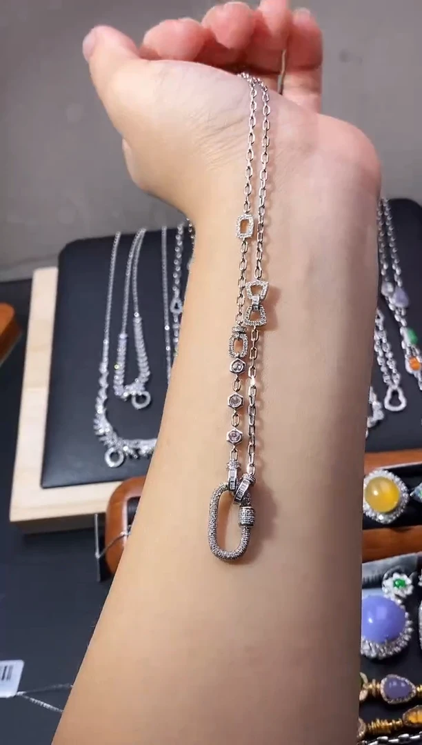 颈饰18K金镶嵌钻石百搭链