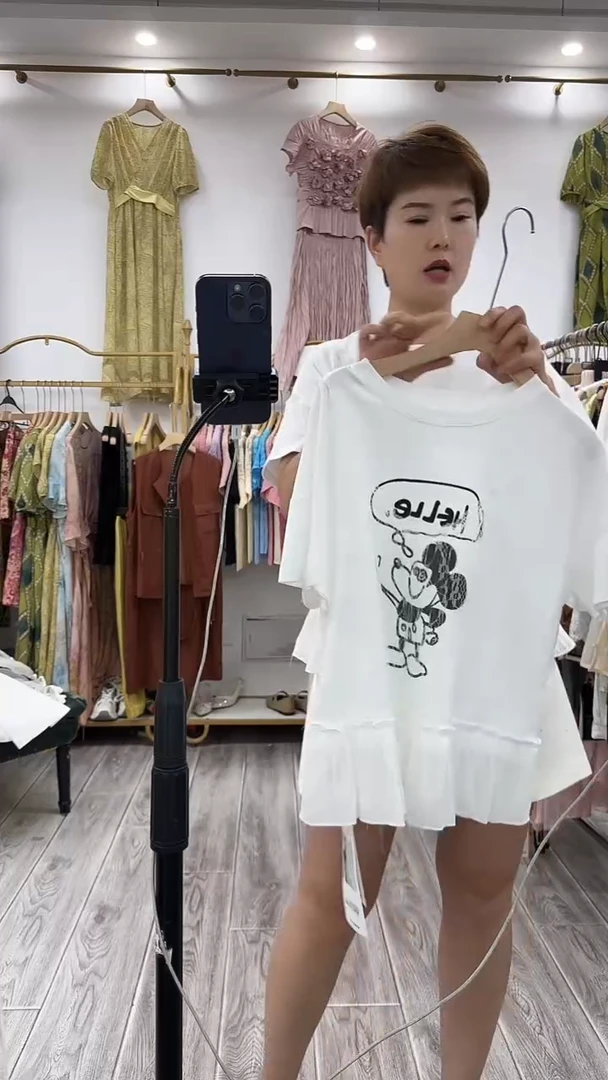 白色短袖135斤左右xl的