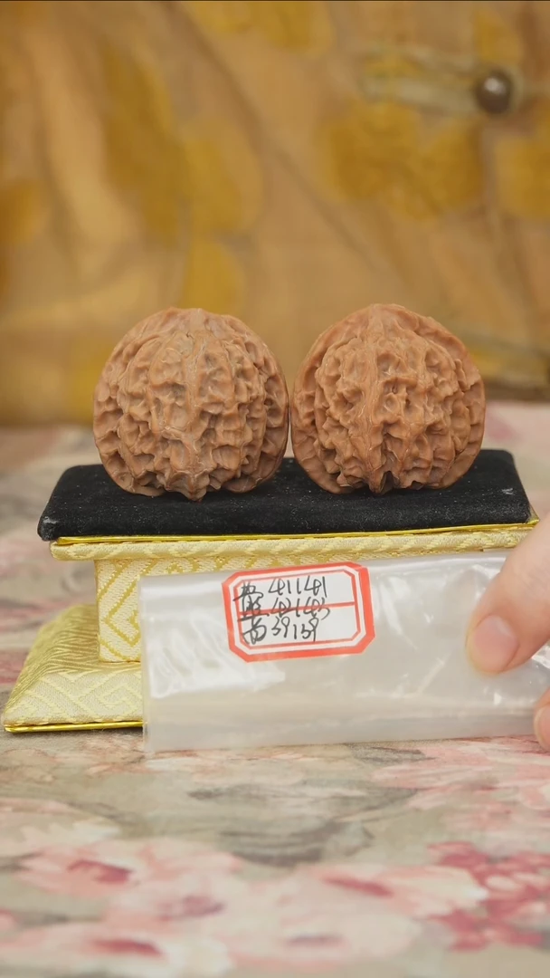 把件文玩核桃苹果园