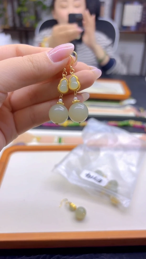 14K金镶嵌和田玉耳饰DIY款E714