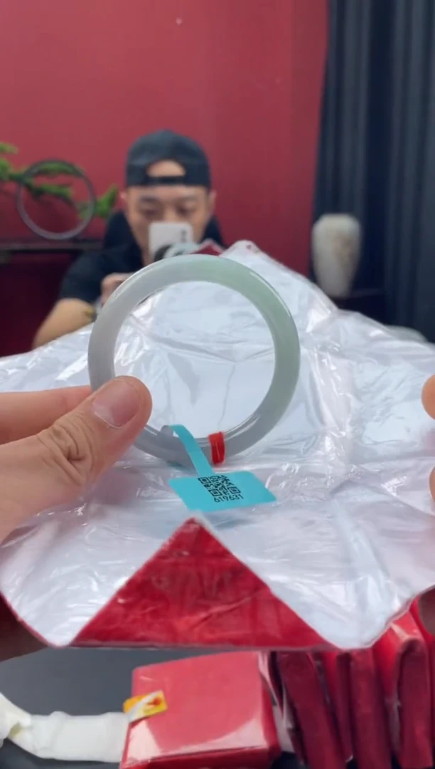 未镶嵌手镯翡翠6