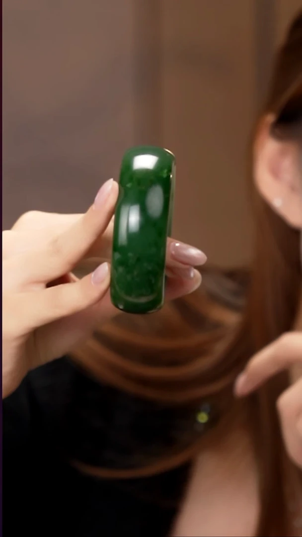 未镶嵌手镯和田玉（碧玉）60**工厂抛货 假1罚3 多样性发其1