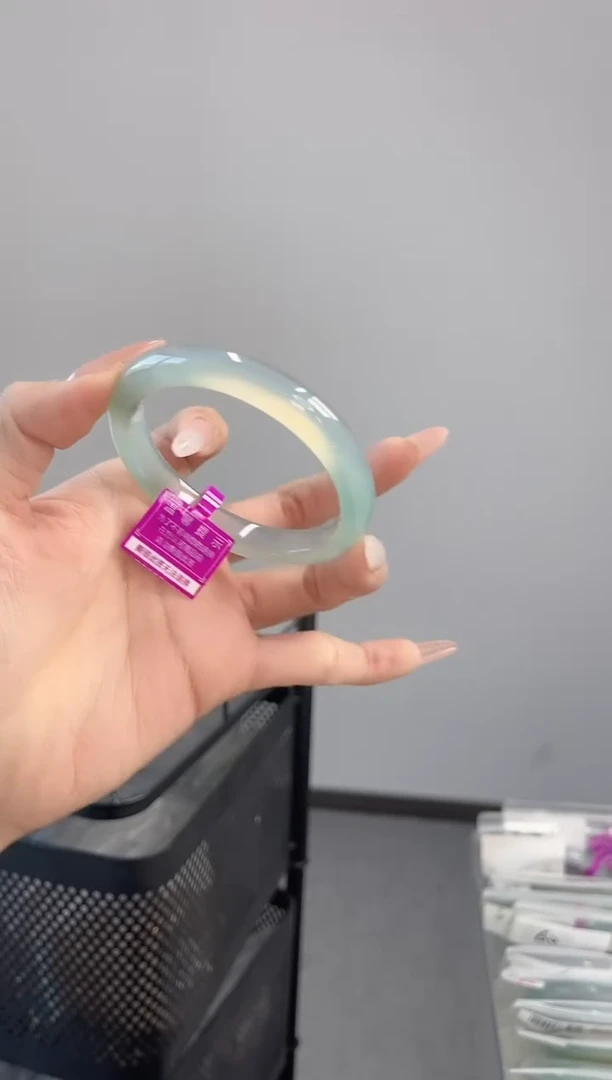 【闪购商品】玛瑙/玉髓手镯未镶嵌56-57圈