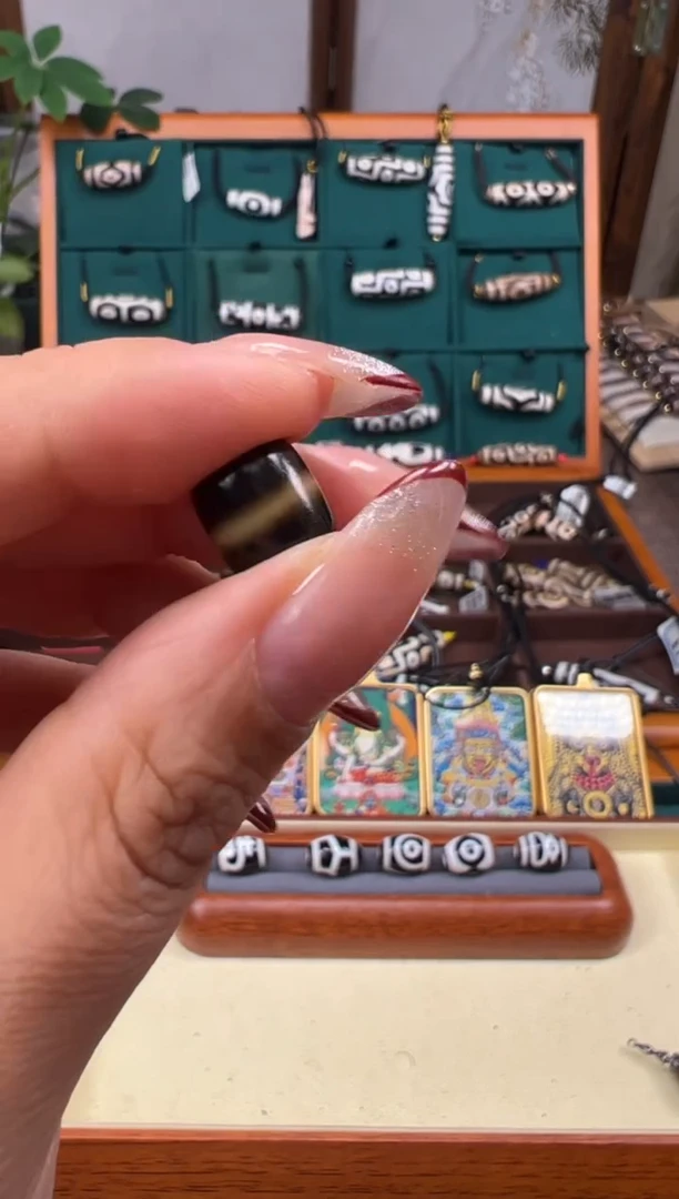 合金颈饰玛瑙/玉髓（覆膜）68.(微瑕)