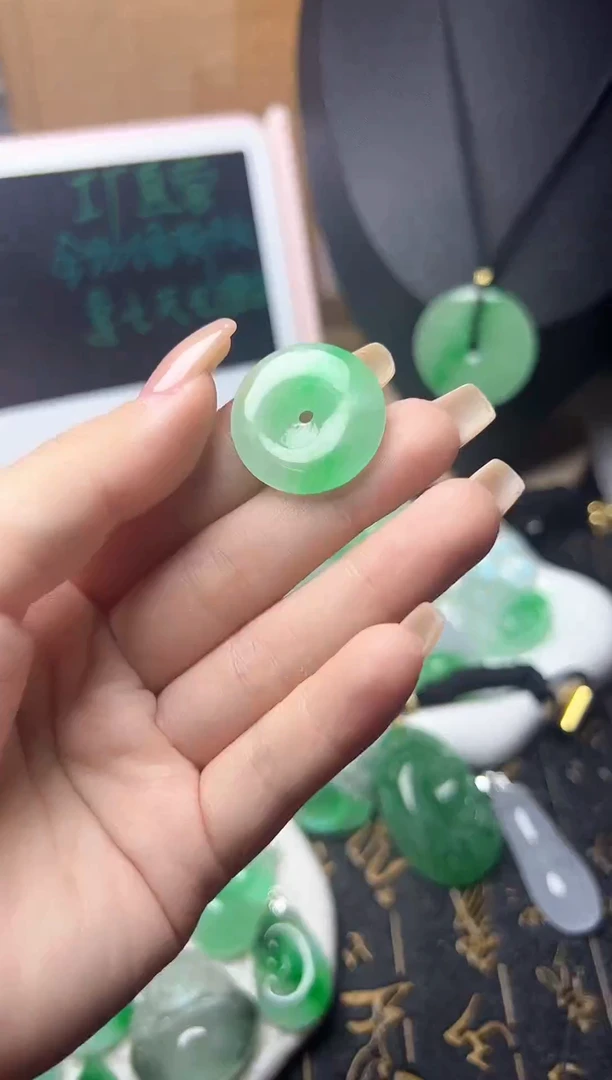 颈饰未镶嵌翡翠所见即所得，一图一物