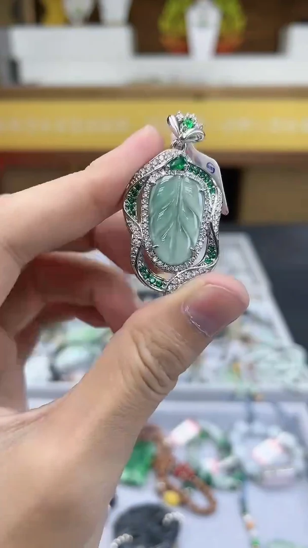 颈饰未镶嵌翡翠翡翠叶子吊坠