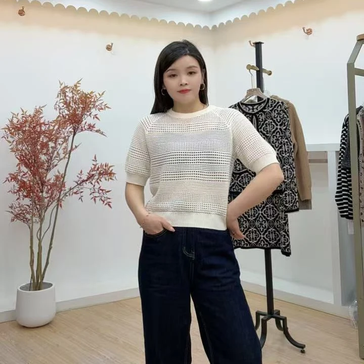 小和夏季新款精梳棉镂空感设计时尚气质百搭短袖女款爆款2025新款