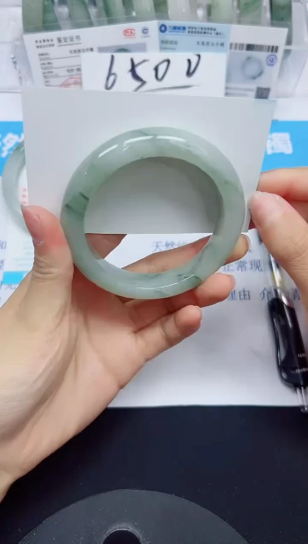 石英质玉手镯未镶嵌93/54.5