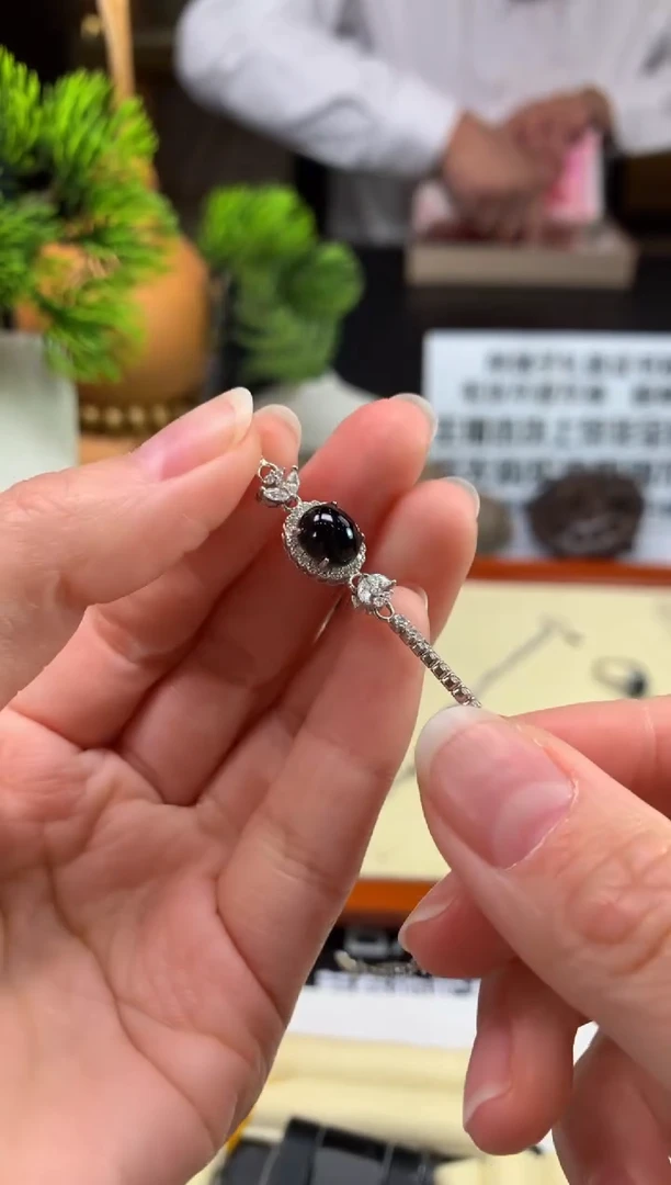 颈饰未镶嵌翡翠B****e---117164