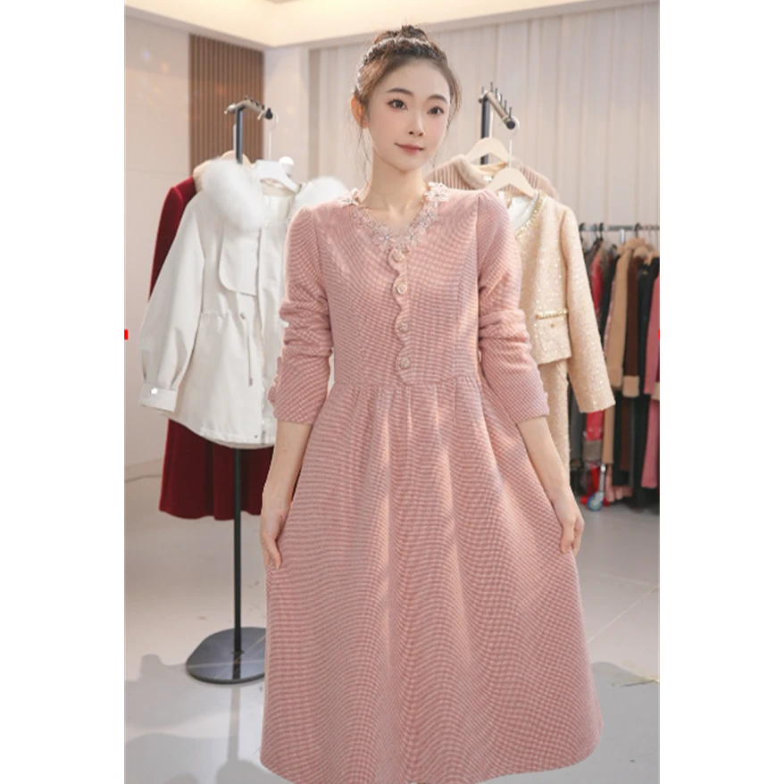 Y1637中长款秋冬新款时尚气质高级感减龄显瘦洋气收腰连衣裙