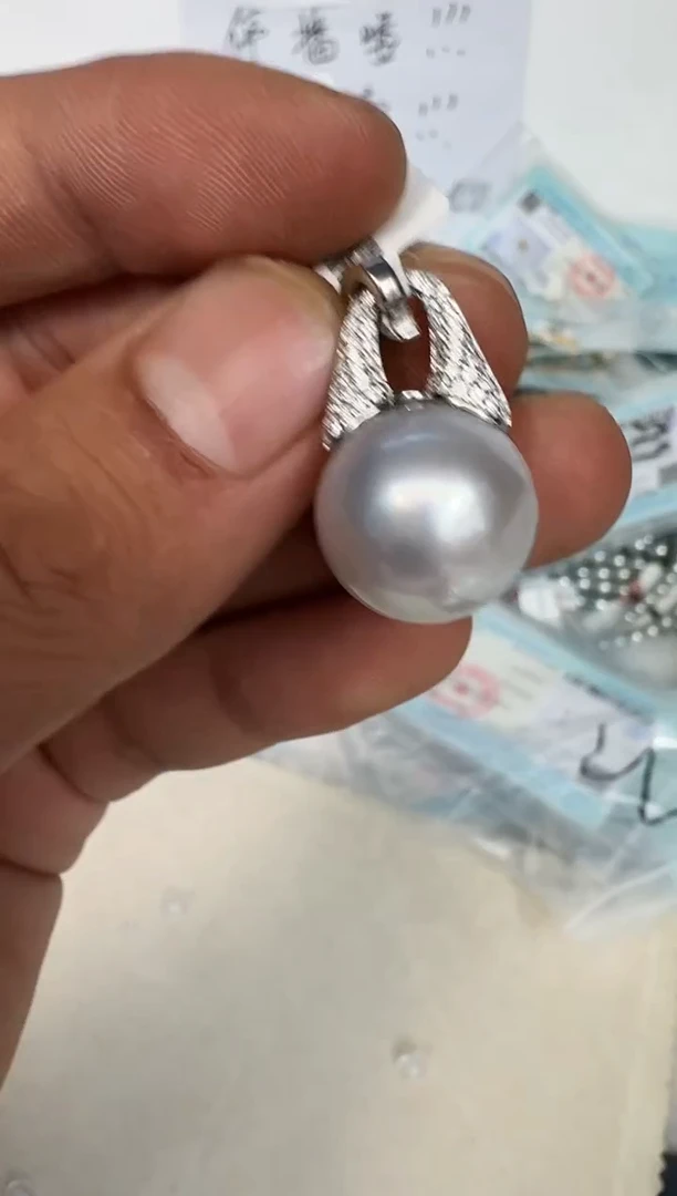 颈饰银S925镶嵌海水珍珠吊坠