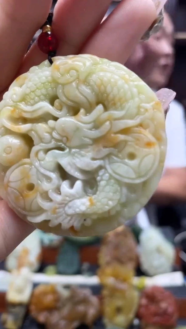 未镶嵌岫玉吊坠·