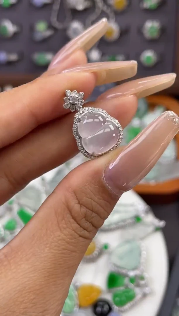 吊坠(不含链)18K金镶嵌翡翠吊坠