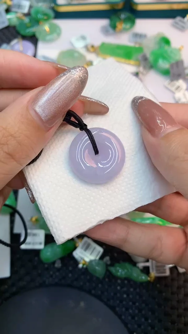 颈饰未镶嵌翡翠1