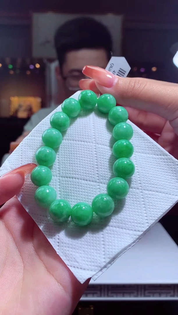 颈饰未镶嵌翡翠天然翡翠（拍一发一）