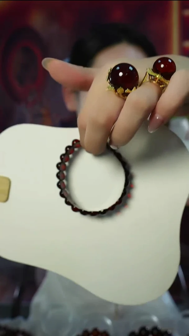 手链琥珀未镶嵌血珀牌型手串