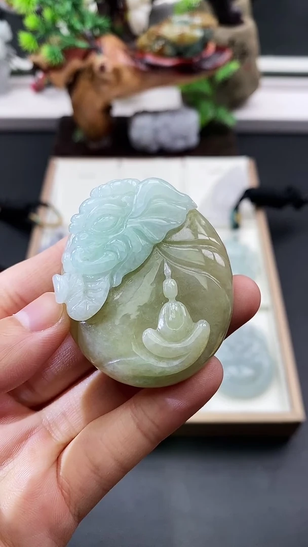 颈饰未镶嵌翡翠天然缅甸A货翡翠