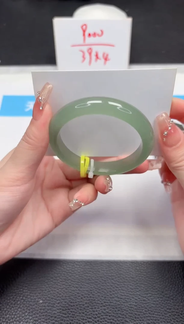 【闪购商品】石英质玉手镯未镶嵌180-54.2