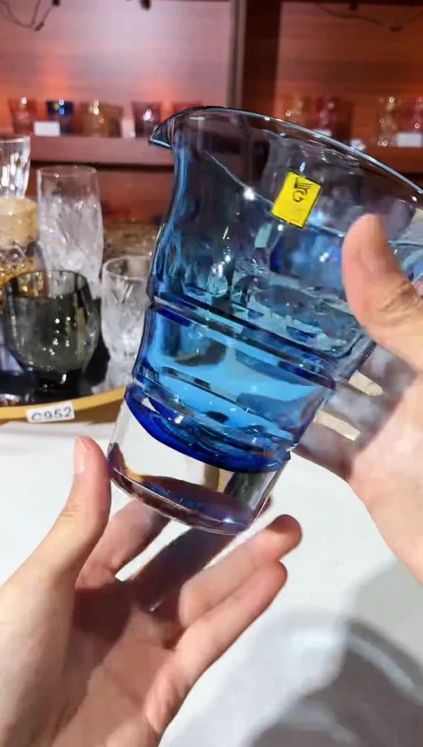 手工艺品琉璃片口内套蓝色有个微点