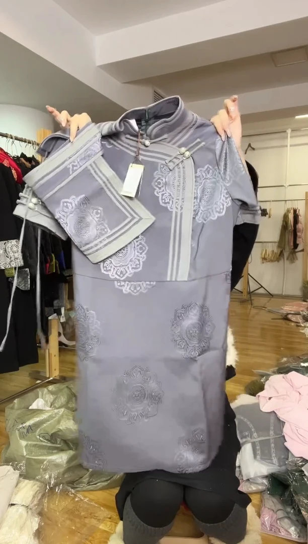 L码        105-115斤  裙子