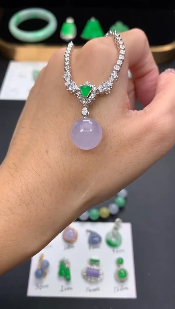 18K金镶嵌定制翡翠48小时鉴赏期 退货不扣服务费