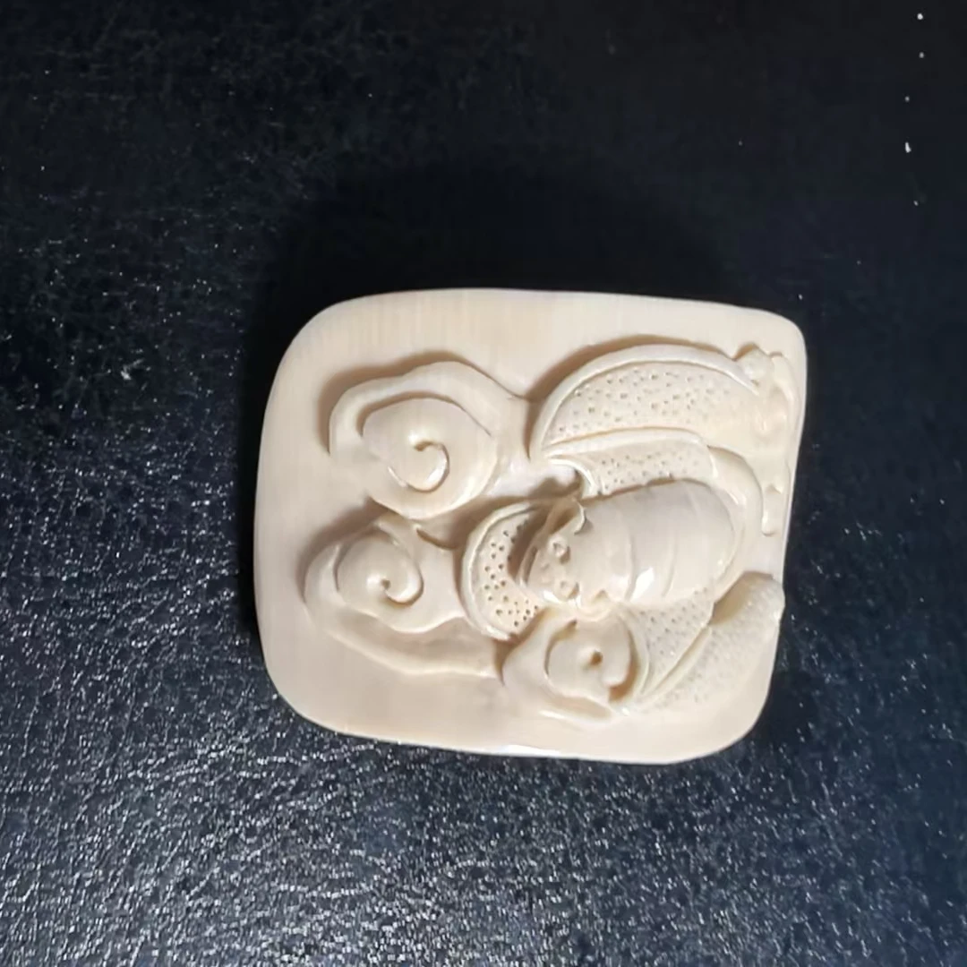 猛犸约8.2克雕刻件XY335
