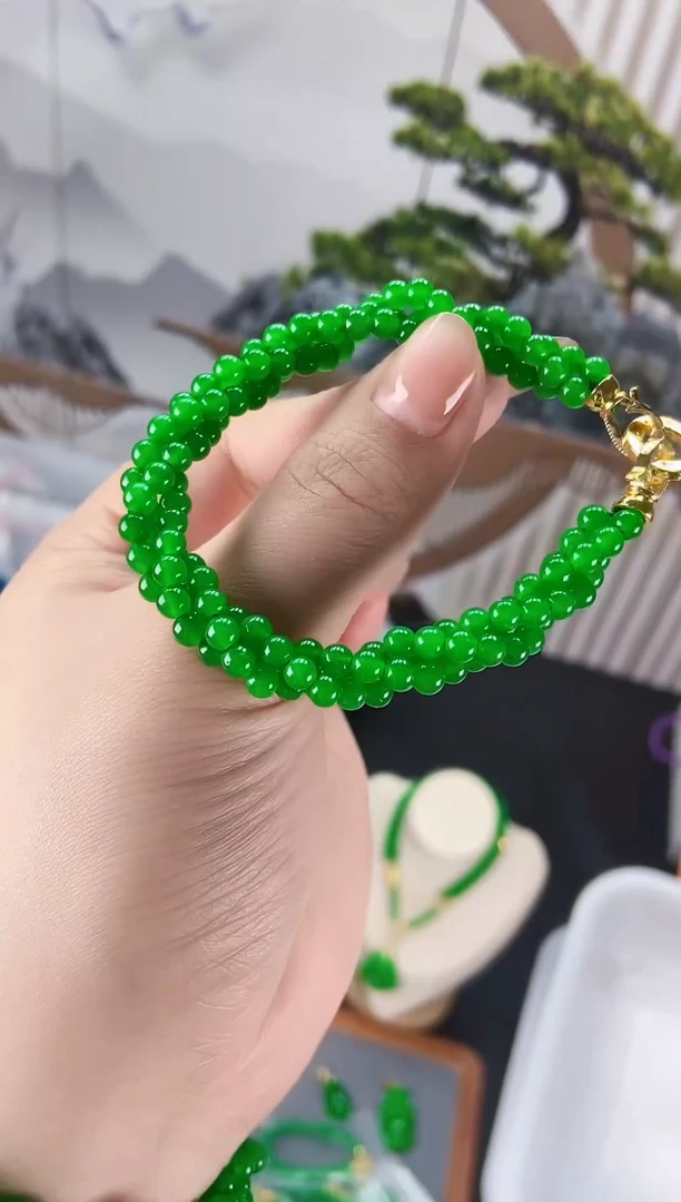 未镶嵌翡翠耳饰小米麻花手串