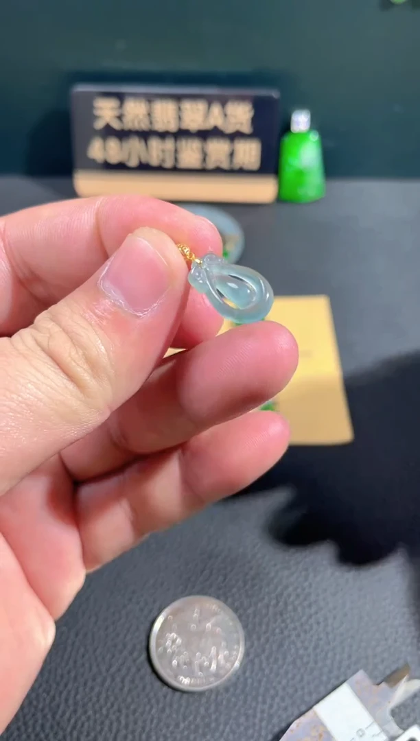 【闪购商品】翡翠颈饰18K金镶嵌翡翠