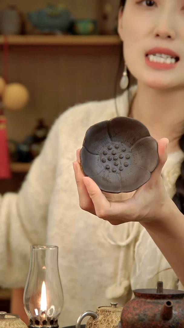 言野手作 岩矿莲花杯
