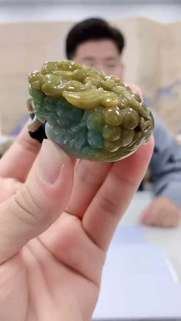 【闪购商品】定制翡翠未镶嵌4917bb-毛货挂件131