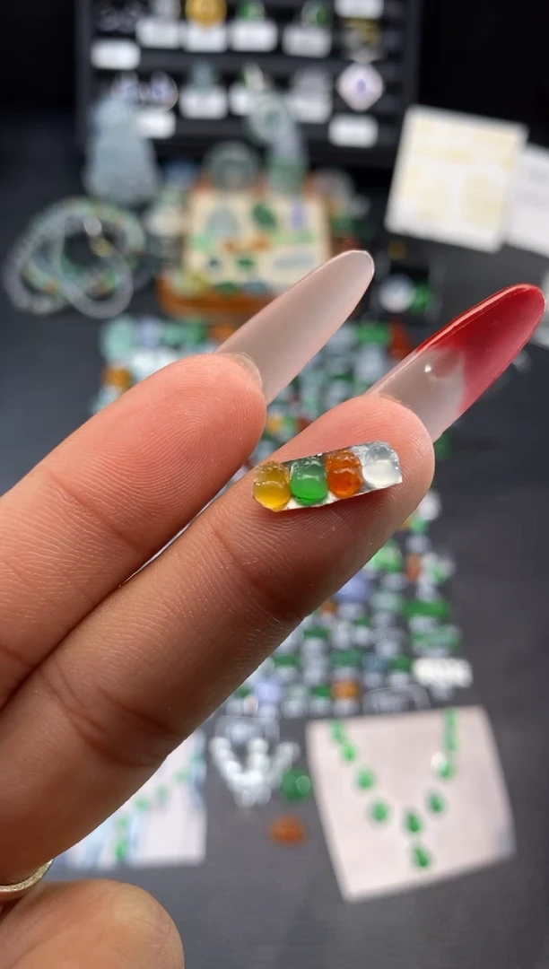 【闪购商品】翡翠挂件未镶嵌金蟾