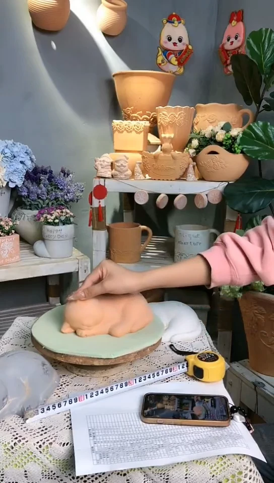【闪购商品】红陶睡猫 红色 瑕疵
