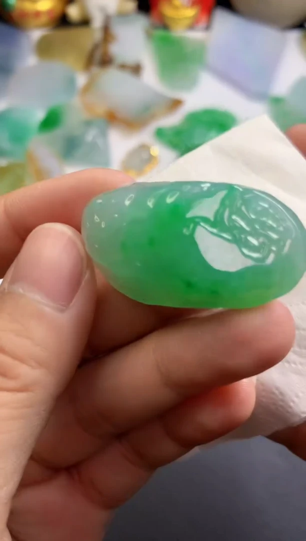 【闪购商品】翡翠吊坠(不含链)未镶嵌415