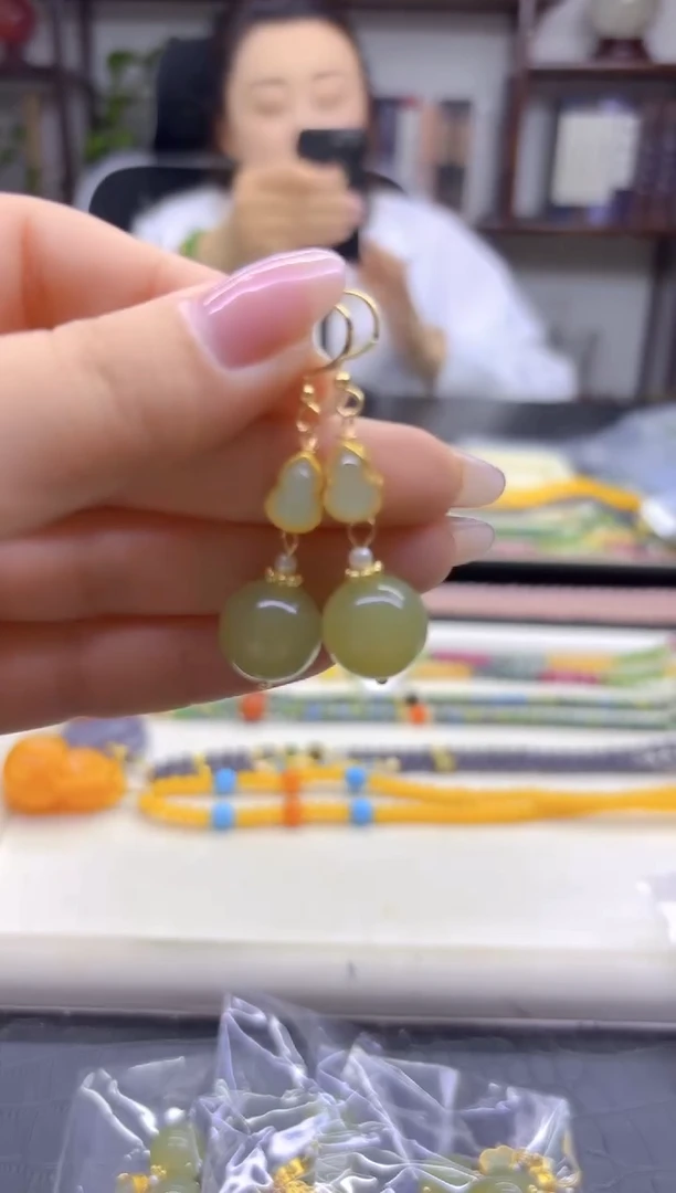 14K金镶嵌和田玉耳饰DIY款E714