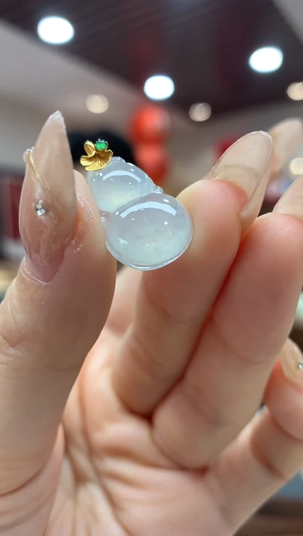 【闪购商品】翡翠吊坠(不含链)18K金镶嵌葫芦