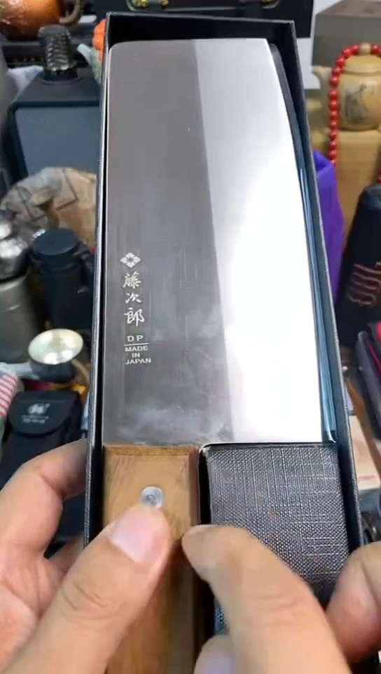 瓷片闪购商品，如图所示