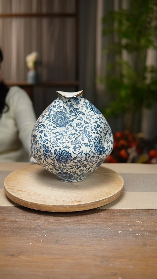 【闪购商品】陶瓷花器青花瓷缠枝莲大肚